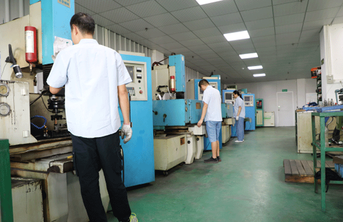 高準(zhǔn)沖壓模具 高準(zhǔn)沖壓模具